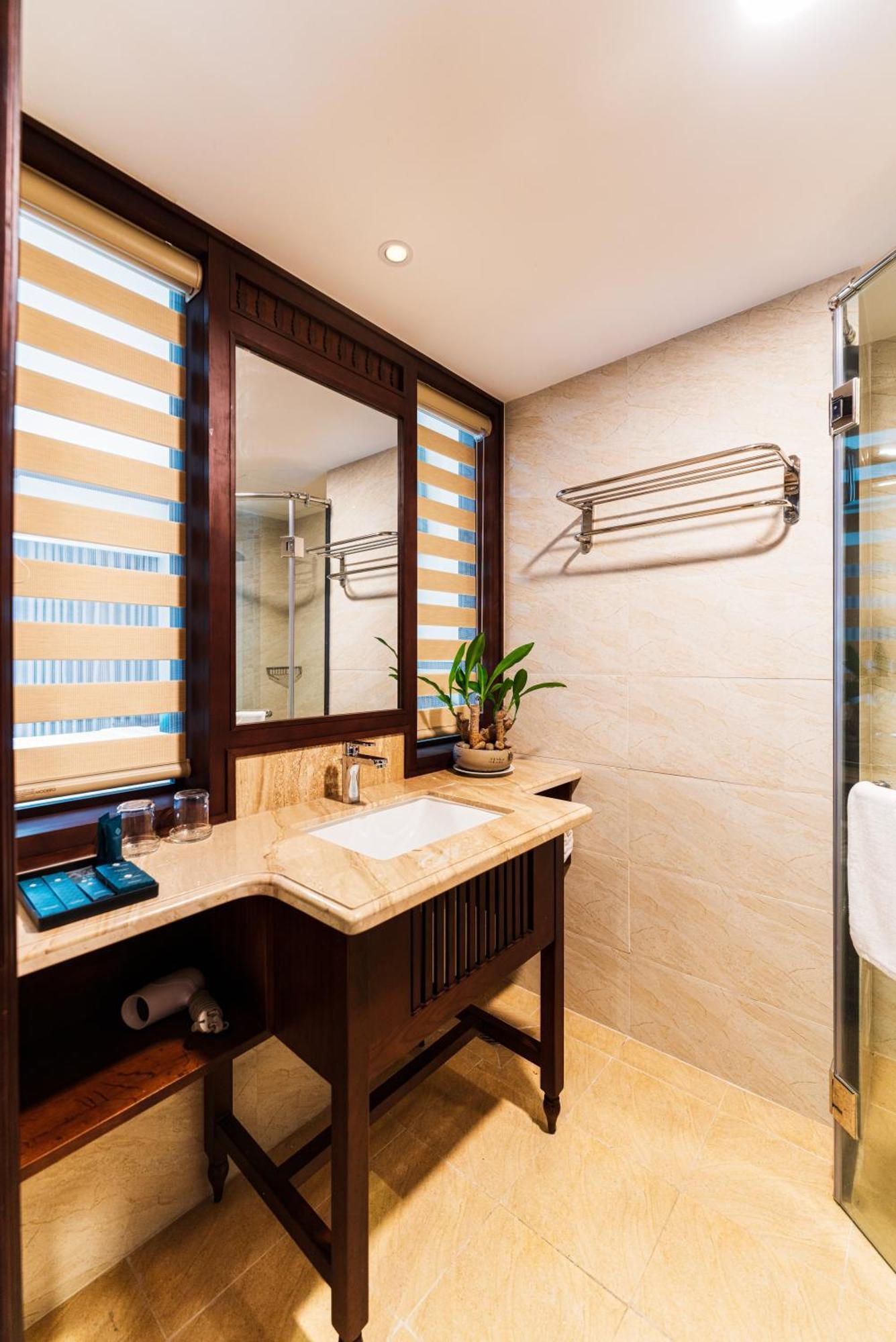 Tran Vien Dong Hotel Нячанг Екстер'єр фото